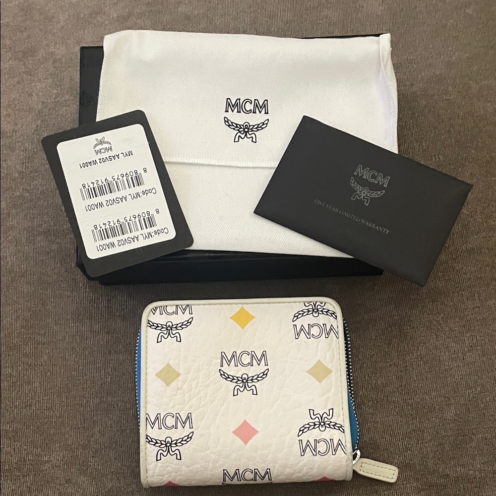 MCM White and Multicolor Leather Key Holder